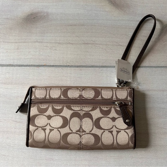 NWT 100% Authentic Coach Ashley Signature Satin Zippy Clutch Wallet - Picture 5 of 6